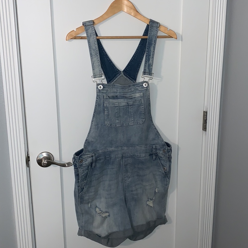Torrid Overall Shorts, Light Denim, NWT, Size 12